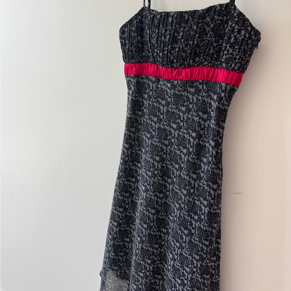 Elegant Black and Pink Lace Dress